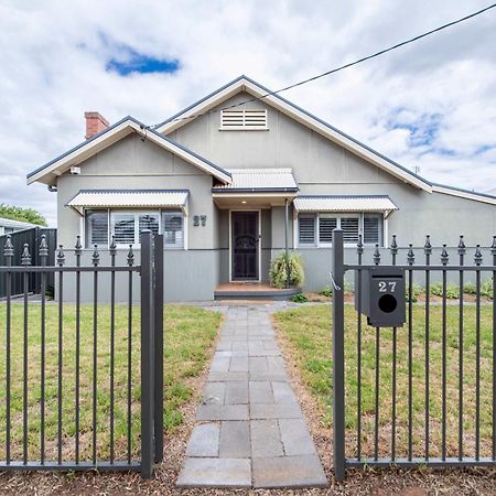 South Dubbo Hideaway - Pet Friendly Villa Екстериор снимка